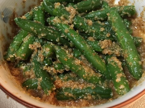 簡単！お弁当にも！麺つゆでいんげんの胡麻和え